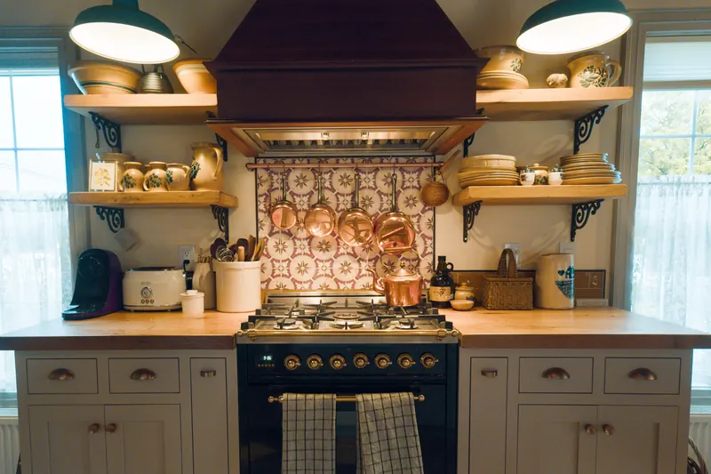 Interior kitchen photograph